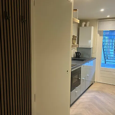 Ann's Cozy Tides By Sea With Sun-shower In Guest house