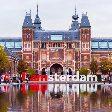 Ann's Cozy Tides By Sea With Sun-shower In