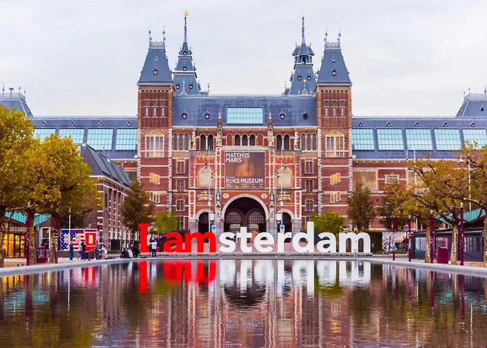 Ann's Cozy Tides By Sea With Sun-shower In