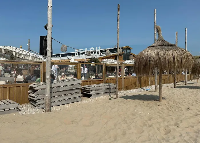 بيت ضيافة Ann's Cozy Tides By Sea With Sun-shower In 3*